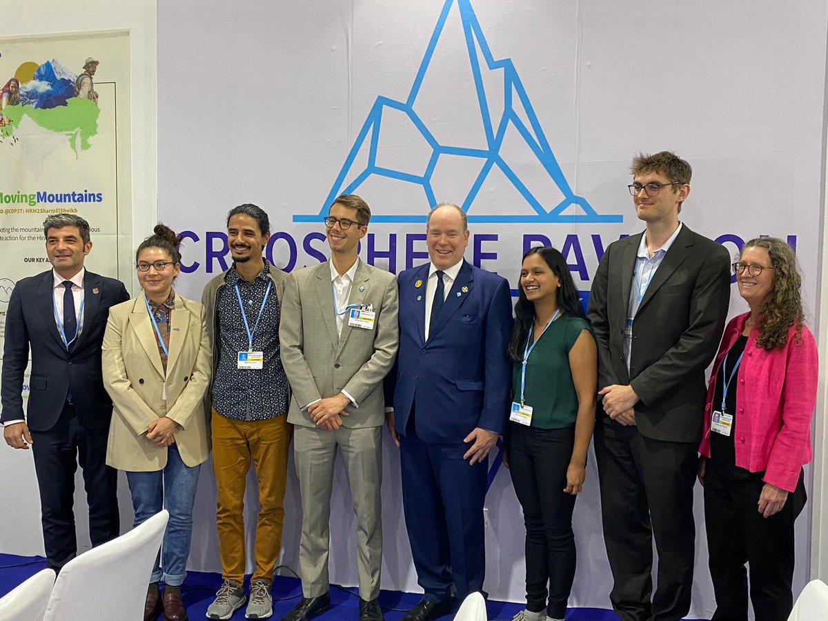 We got a visit yesterday from HSH Prince Albert II of Monaco at the #COP27 #cryosphere pavilion to talk to some of our scientists and hear about their spectacular #polar science