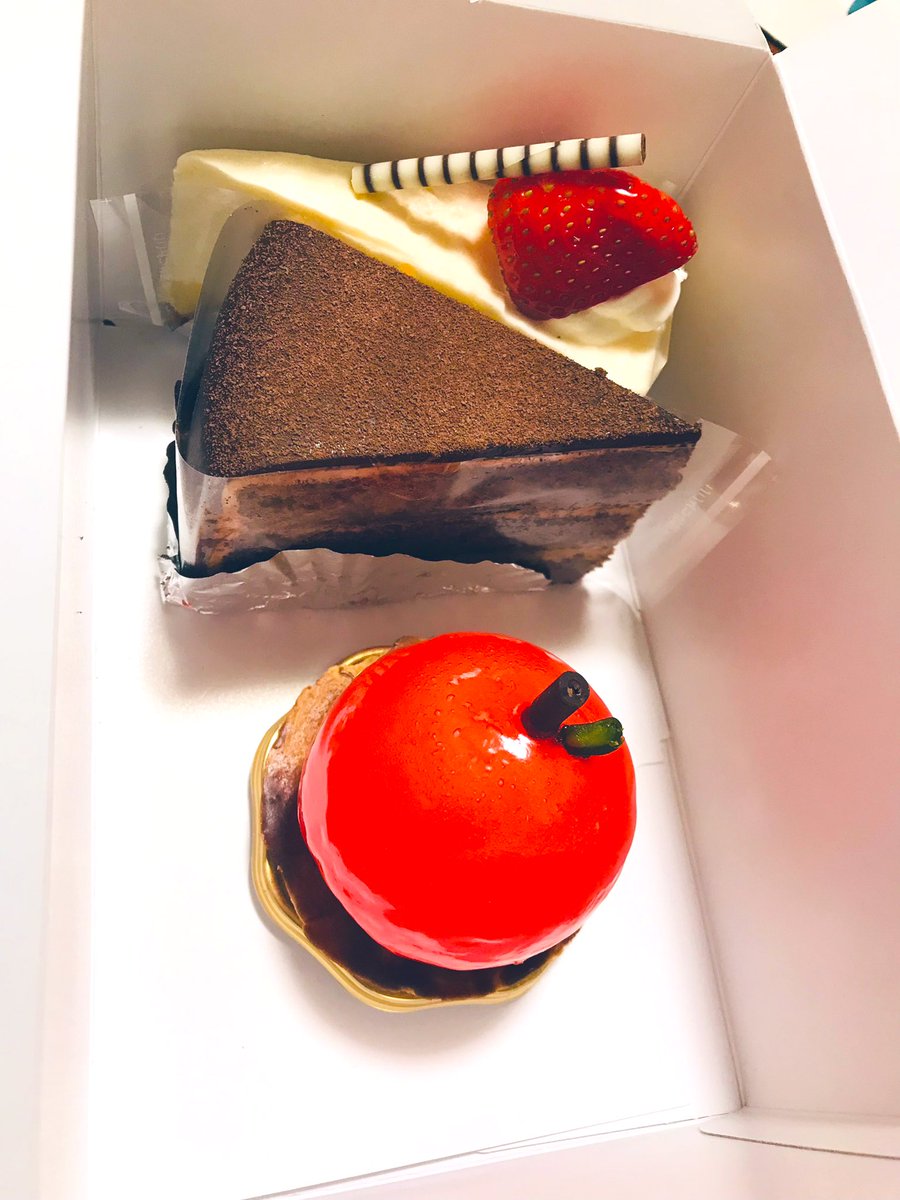 pop89411's tweet photo. Happybirthday手越くん！

#手越祐也35th誕生祭 https://t.co/KFZi3RdIiS