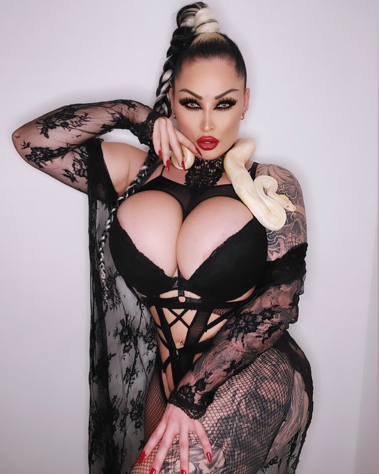 New Sensual and Trash Porn shoot with my snake find the Porn photos here Exclusive - 25% Promo 🔞🔥 https://t<a href="/tag/ink"class="tags"><span>#ink</span></a><a href="/tag/bigboobs"class="tags"><span>#bigboobs</span></a><a href="/tag/dolls"class="tags"><span>#dolls</span></a><a href="/tag/bigtits"class="tags"><span>#bigtits</span></a><a href="/tag/bigass"class="tags"><span>#bigass</span></a><a href="/tag/bimbo"class="tags"><span>#bimbo</span></a>