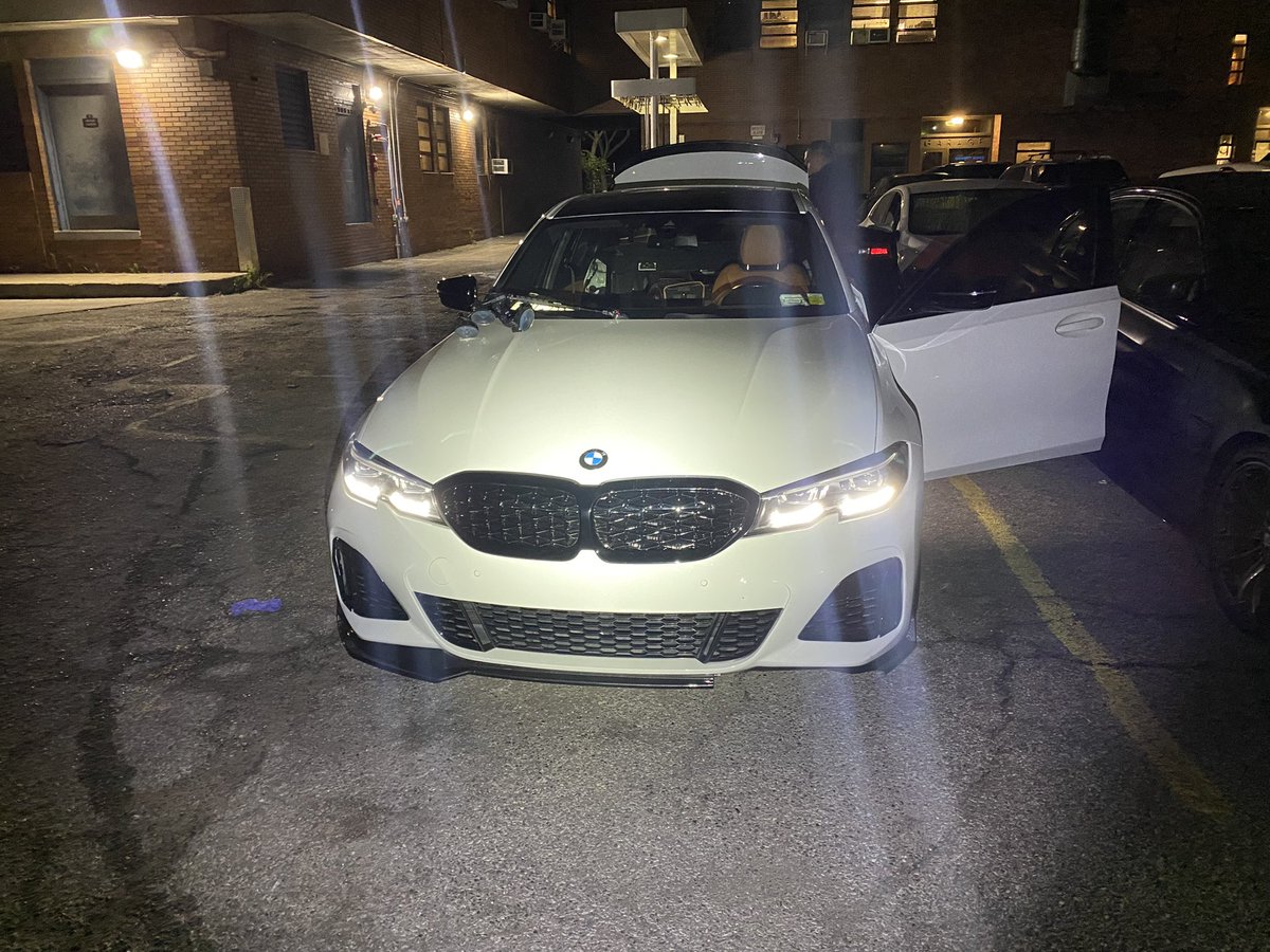 NYPDHighway's tweet photo. Last night, Highway 1 conducted a joint operation to combat reckless drivers/drag racers on Bronx highways. With assistance from @nyspolice and @NYPD43Pct we were able to get many of these vehicles &amp; drivers off the streets. https://t.co/DZ19KOINsy