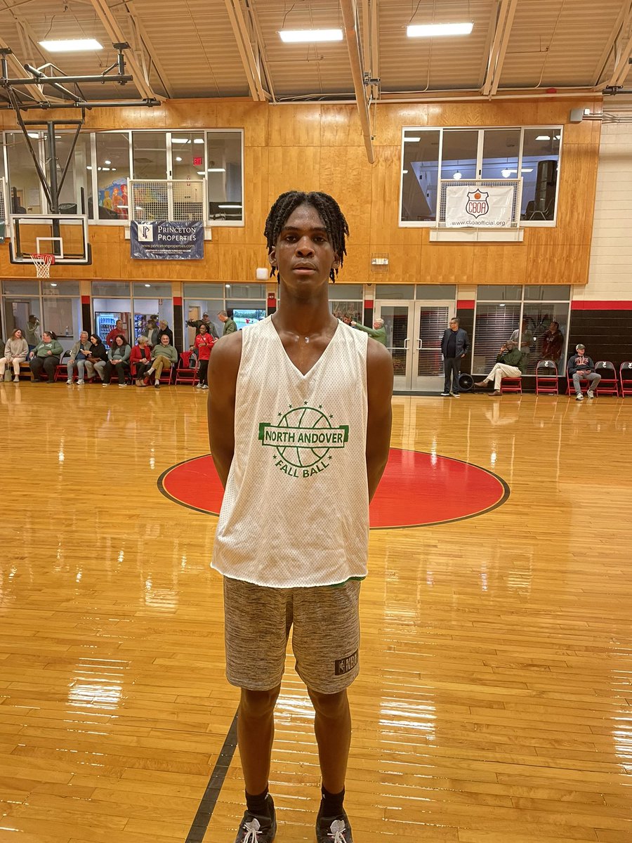 NAfallball's tweet photo. Week 8 Co Players of the Week Burlington CEDRIC RODRIGUEZ 27 points 15 rebounds 2 blocks 2 steals. Put Burlington on his back. CONNOR GIBSON of Billerica 25 points 6 assists 5 rebounds 3 steals. How Gibson goes so does Billerica https://t.co/DtWtB0L1wf