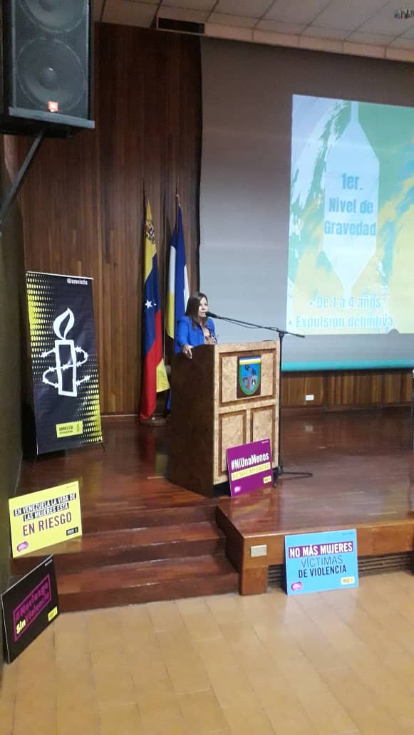 JovenesAiven's tweet photo. El día de ayer la  red @amnistia_ucab de la mano de @avclubucab realizó el Cine Foro: #NoviazgoSinViolencia en la UCAB
Nos enorgullece ver a nuestra juventud dispuesta a seguir trabajando por la defensa y promoción de los #DDHH
#RedJóvenesAIVEN https://t.co/zNNnOCEre6