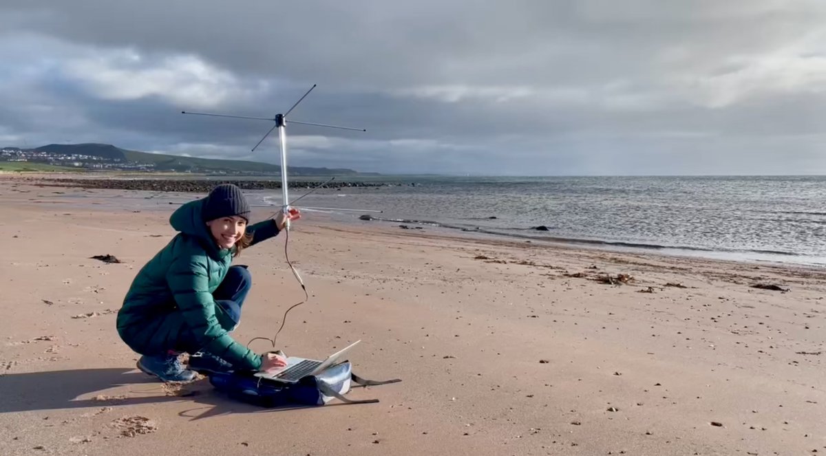 Happy to start a 2year @ahrcpress funded fellowship on Advancing Feminist & Creative Methods for Sensing Air & Atmosphere @RHULGeography @RHGeoHumanities ☀️ With amazing collaborators Débora Swistun, Joaquin Ezcurra @sophiecdyer @lizbarry @PublicLab☁️ gtr.ukri.org/projects?ref=A…