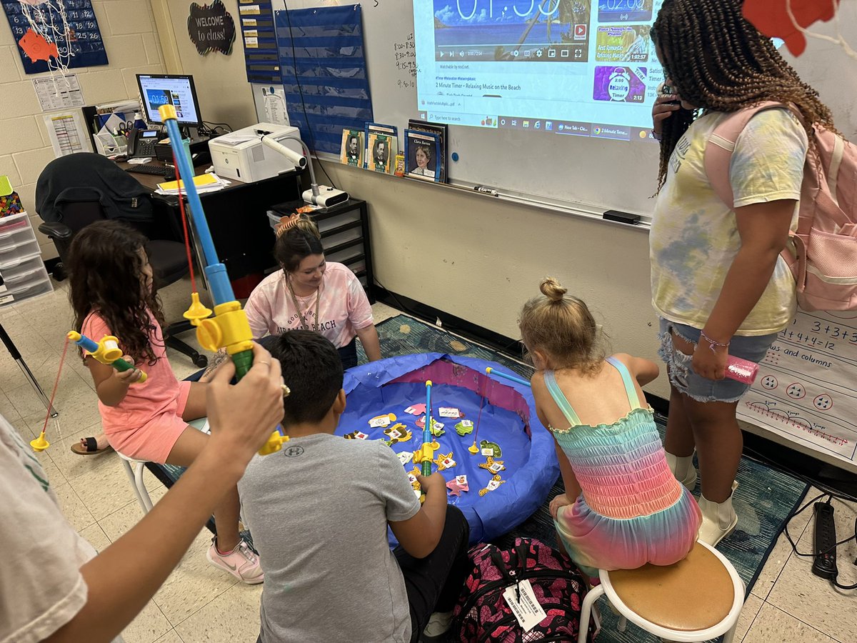 misspopowitz's tweet photo. Gone Fishing for synonyms @NISDCNE Literacy Night! Loved seeing all the families show up. #rootedcoloniesnorth https://t.co/TiDClZ6V20