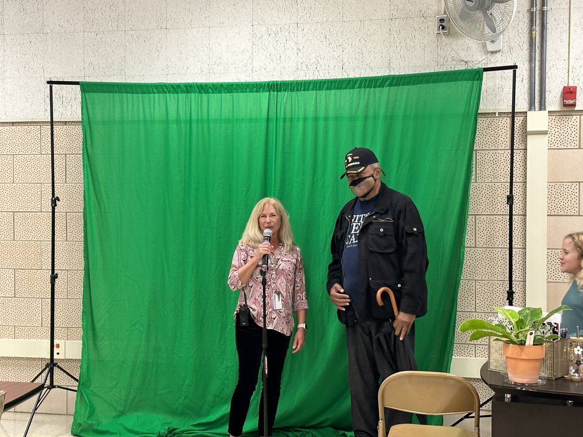Today we honor Mr. Tyrone Gibbs “Mr. Pops” who always provides a helping hand &amp; warm welcome at entry &amp; dismissal for our <a href="/HalethorpeElem/">Halethorpe Elementary School</a> family! Happy Veterans Day 🇺🇸 to all who have served. #VeteransDay #TeamBCPS #CommunitySchools #BEEYourBestSelf <a href="/L_DeDeo/">Lisa DeDeo</a> <a href="/BCPS_OSC/">Office of School Climate and Culture</a> <a href="/BaltCoPS/">Baltimore County Public Schools</a>