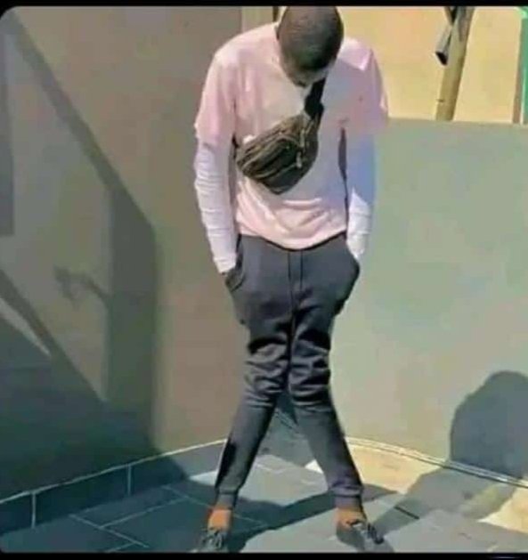 Huyu hawezi cheza chobo ua😂💀