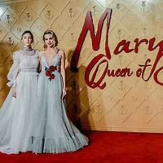ProZoriana's tweet photo. Celebrities arriver at Mary, Queen of Scots - European premiere ay Cineworld, Leicester Square. All the photos by Picture Capital.

https://t.co/3odTle2abw

Order a festive family photo session! Look at website.

#AdrianLester #Cineworld #DavidTennant #GemmaChan https://t.co/7h40BI0PAb