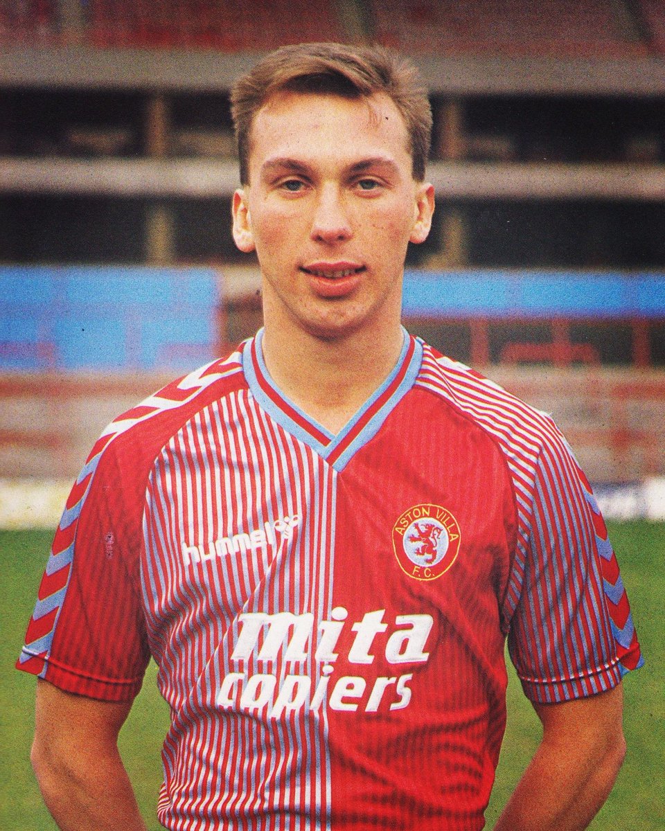 A very young David Platt in 1987/88 for the then second division Aston Villa. Great kit with the old round style badge which Villa have just brought back #astonvilla
