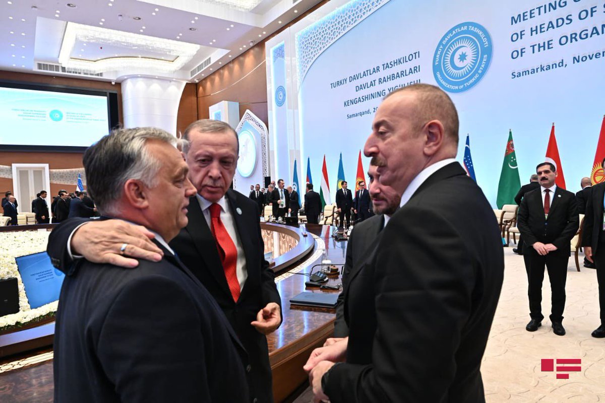 SultanRaev's tweet photo. Yoğun ve verimli geçen Zirve hepimizin akıllarında unutulmaz hatıralar bıraktı. 

Yaşasın Türk Dünyası, Yaşasın Türk Birliği! 
🇦🇿🇰🇿🇰🇬🇺🇿🇹🇷🇹🇲🇭🇺 https://t.co/VBadmGnyX3