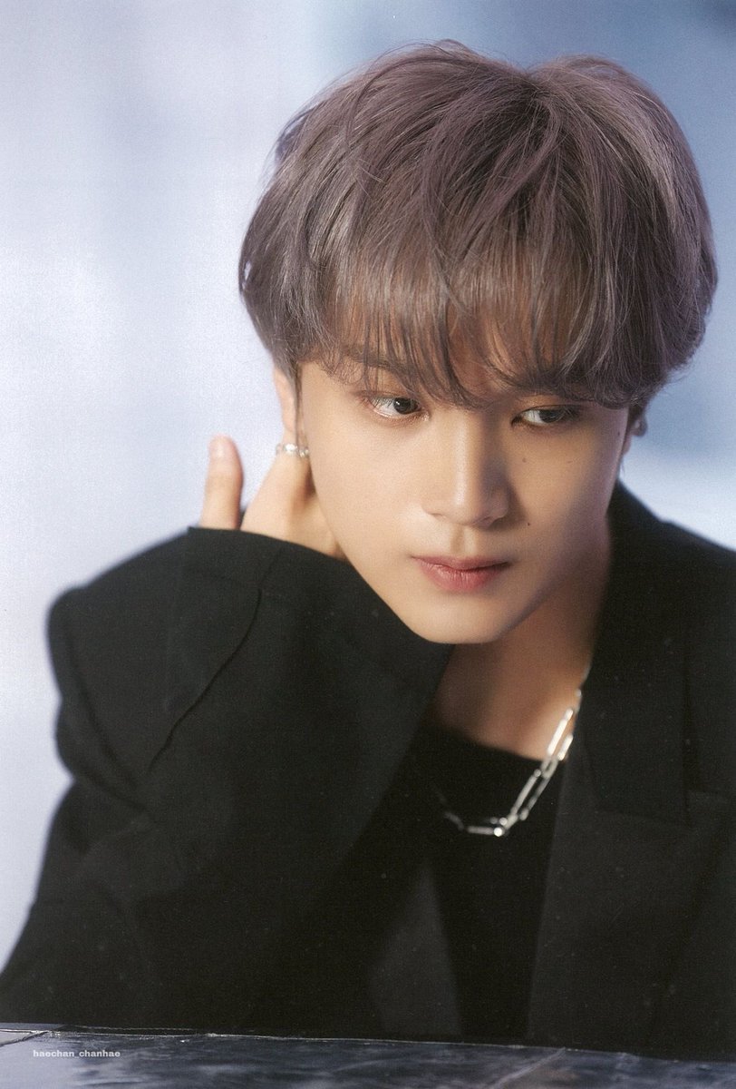 RainerF_'s tweet photo. Say Hi ✋🏻
📍Báthory Academy
#OneSweetNightProm https://t.co/3PKYBChCU6