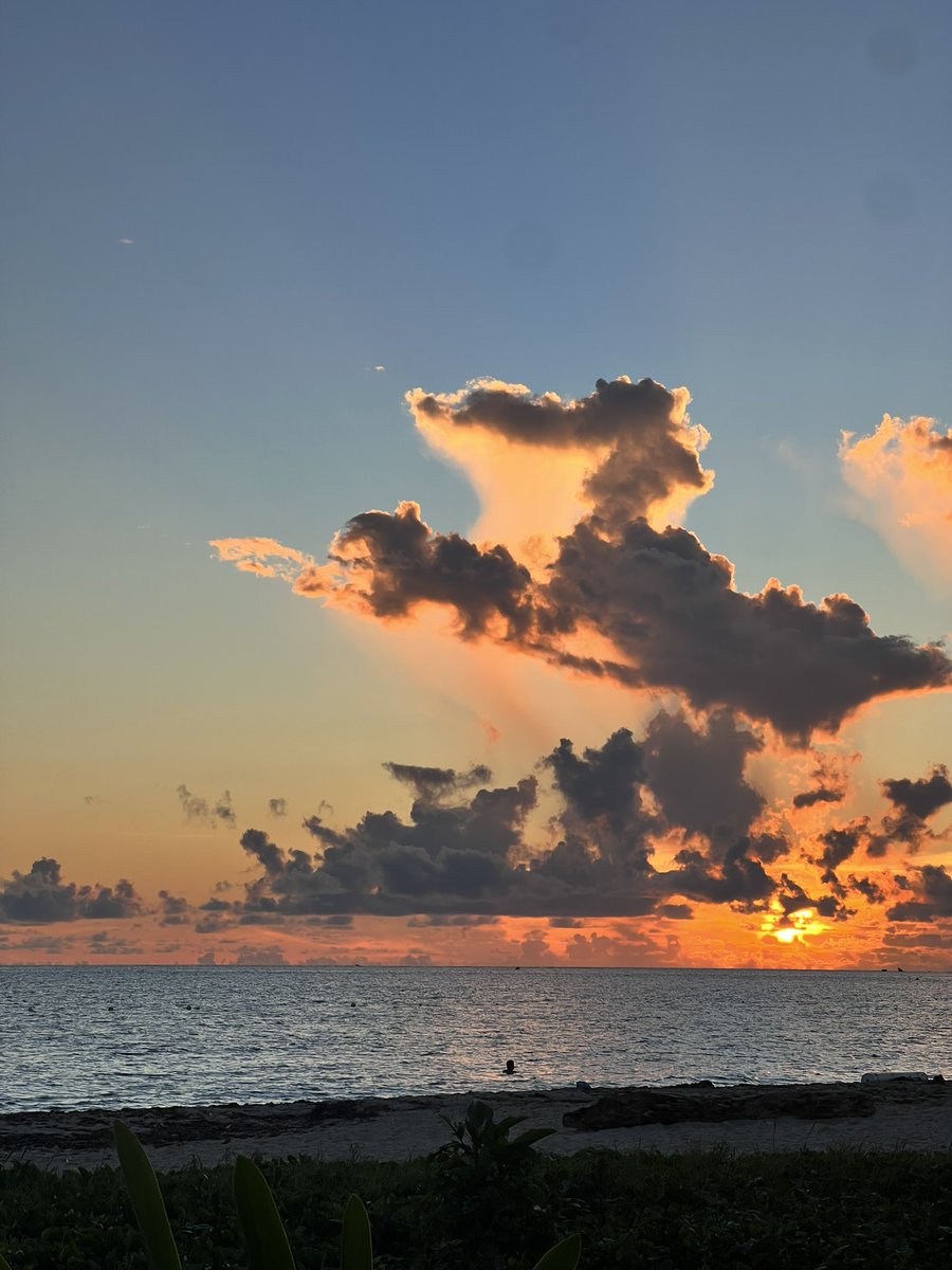 Gracias Dios por este lindo amanecer y las nuevas oportunidades!