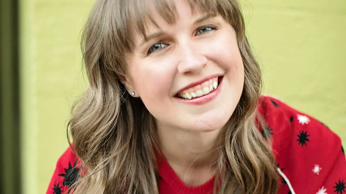 thebookseller's tweet photo. "I am so excited for listeners to hear the conclusion to this dark fairytale!”

@Bolindaaudio has signed 'Cursed' from the “queen of the reimagined fairytale” @marissa_meyer.

Read here: https://t.co/iNqJ5leCNp https://t.co/FFoVFyQrtC