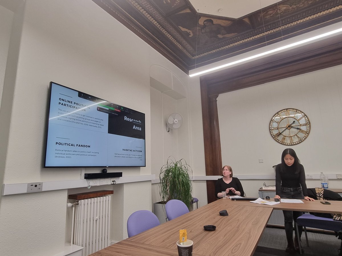 rv_southern's tweet photo. Proud supervisor moment! @PSuwantawit presenting her amazing research on Thai political fandoms and social media. Fab presentation #psampg2022 https://t.co/FylOcUFyRh