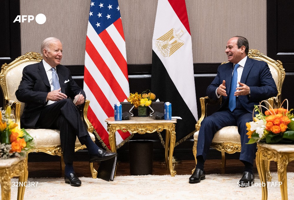 mahmouedgamal44's tweet photo. Egypt's President al-Sisi meets the U.S. President Biden at #CoP27 

Biden said that Egypt 🇪🇬 and 🇺🇸 have strong counter-terrorim partnership. He also praised Egypt for speaking up “strongly” in war against Ukraine and for being a key mediator in Gaza. https://t.co/QOrFdMDunR