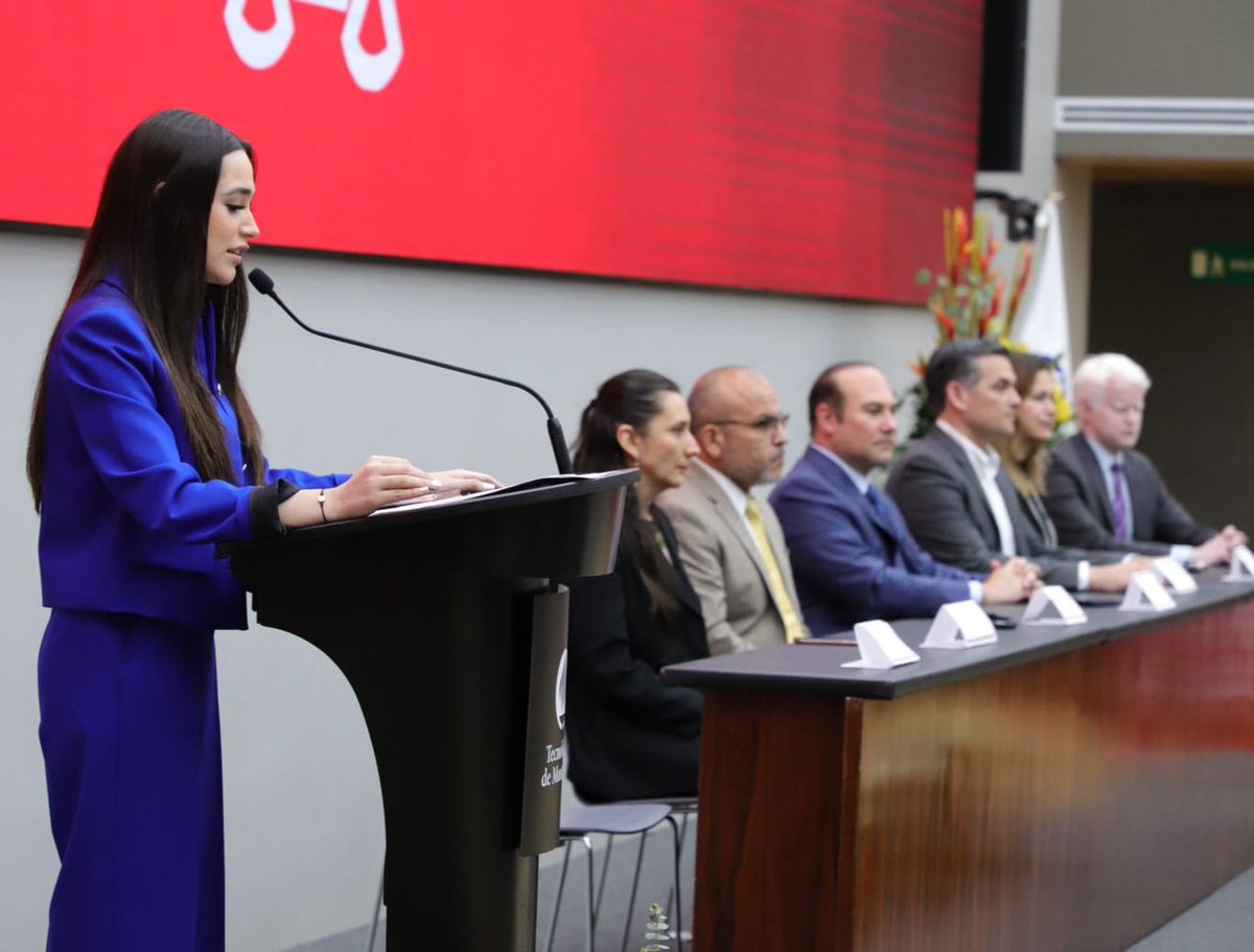 naaxshieli's tweet photo. Esta semana ha sido de mucho aprendizaje con la #SALED en #CampusMonterrey del #TecdeMonterrey en el Simposio de Derecho. Con mucho agradecimiento con todos los que nos han acompañado. Felicidades a las y los organizadores. https://t.co/LhTSSksG7E