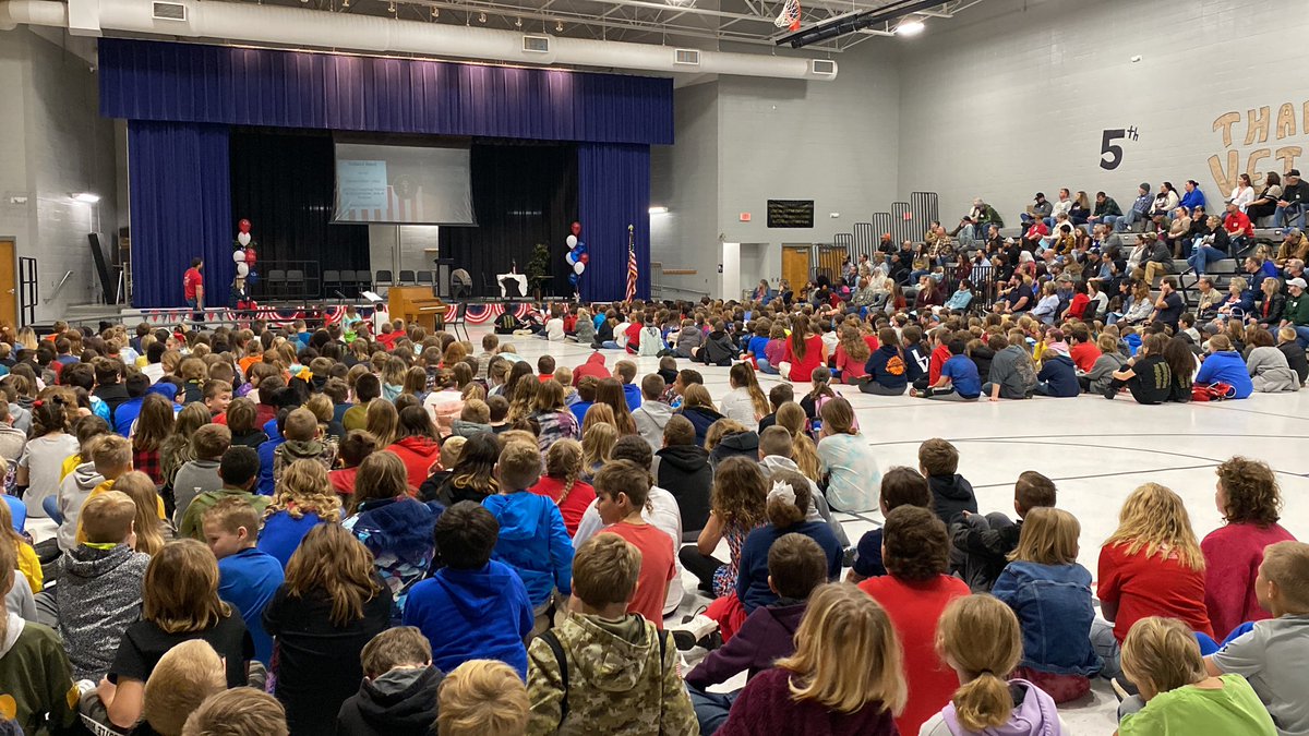 I am so proud and thankful to see our young people learn to honor and respect veterans.  Way to go <a href="/LebanonBoswell/">BoswellLebanon</a>!  The <a href="/LebanonR3/">Lebanon Schools</a> love our veterans!
