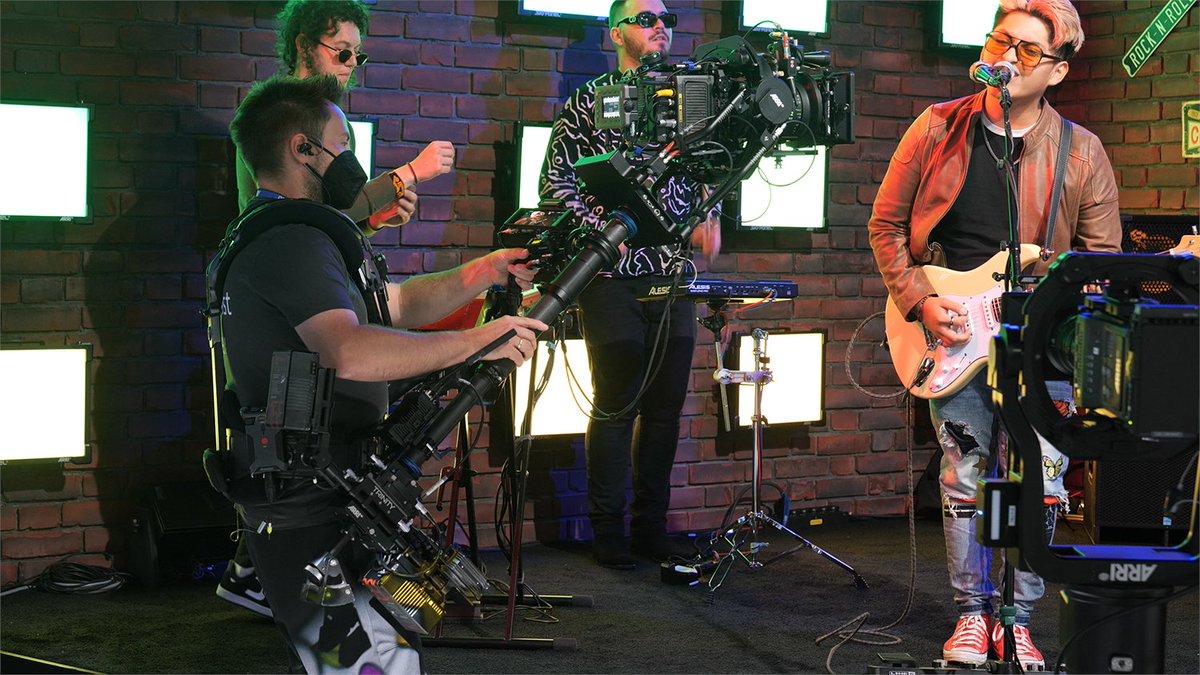 broadcast_sol's tweet photo. IBC show 2022, and meshLINK showed on the ARRI stand, how versatile meshLINK is and how easy it is to integrate into different production scenarios. For example with the TRINITY 2 camera stabilizer. #ARRI #ARRITRINITY2 #camerastabilizersystems #meshlink #wireless #mesh https://t.co/ChpruYFUZs