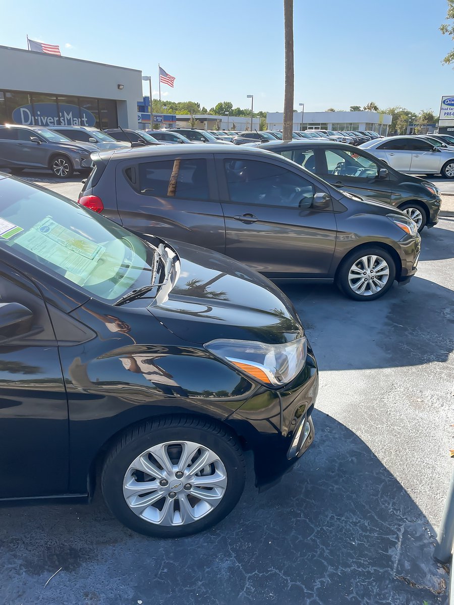 DriversMart's tweet image. Happy Veterans Day from everyone here at Driver's Mart! Take some time today to thank a vet if you have the chance. 😊 🇺🇸