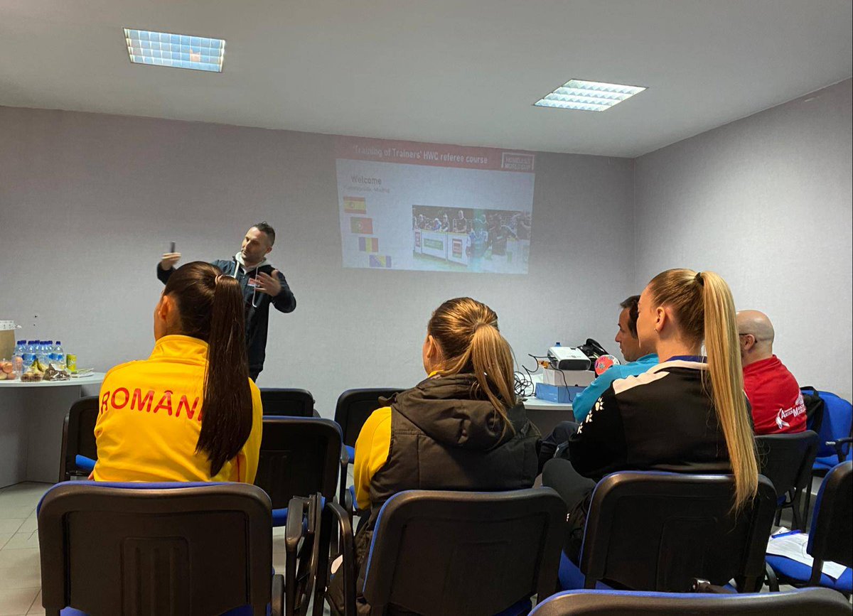 homelesswrldcup's tweet photo. This afternoon's referee course is led by HWC referee Nuno Mendes from Portugal ๐ต๐น
Diana, a player from Romania, is among 10 others taking part in today's trainers of trainers โฝ๏ธ
#MoreThanAGame #PlayForHome @UEFA https://t.co/sPpykGETB1