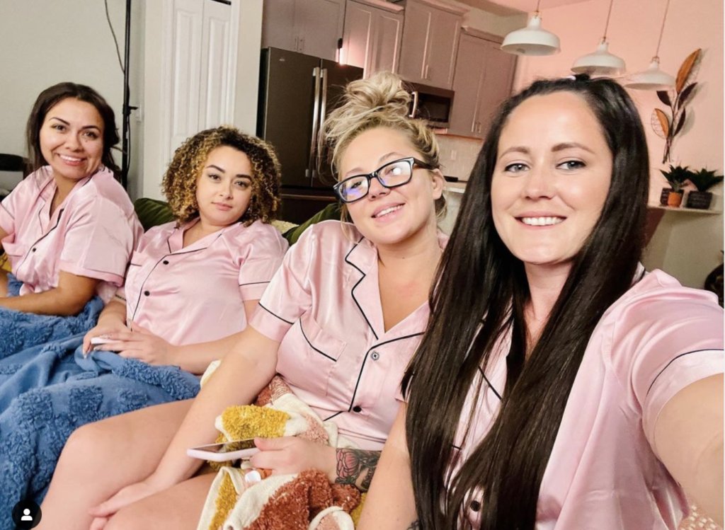 ~Jenelle Evans RETURNS to Teen Mom as Fans Threaten to Boycott Franchise!~
https://t.co/sHFP8CSBec
Jenelle Evans always said she would be back.
Of course, most of Jenelle’s predictions turn out to be hilariously wrong, so no one put much stock in her threats.
And yet,... https://t.co/CgUnbWqG48