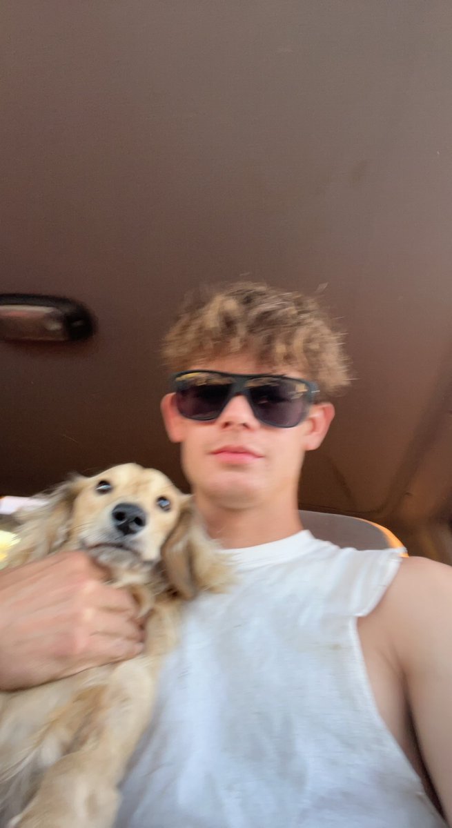 WilcoxsonDylan's tweet photo. @babygirlemmy213 His names axle what’s your dogs name? https://t.co/qrSthqy4an