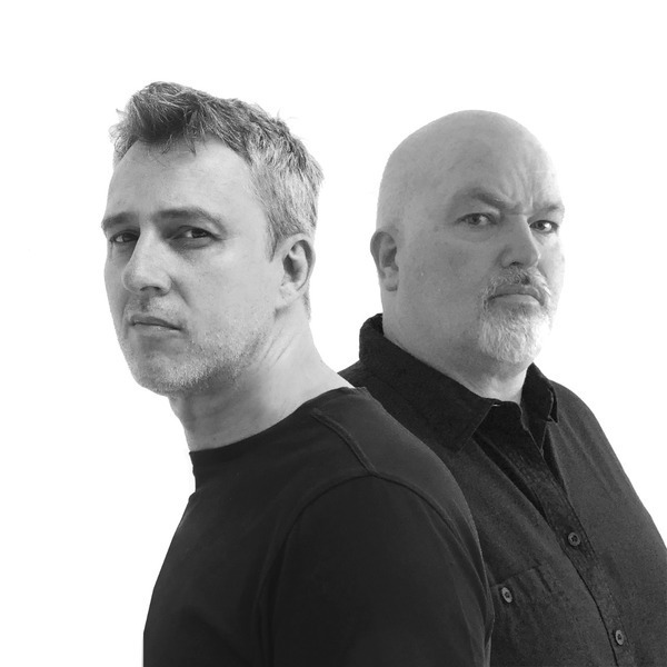 “Words Unsaid”: jamais esqueça de dizer ‘eu te amo’

Metrophobia nos entrega uma composição dedicada aos pacientes de Alzheimer e as suas famílias. Uma música poética, que pesa nas guitarras e na batida, muito sentimento.

<a href="/Metrophobia2021/">Metrophobia</a>

musicforall.com.br/words-unsaid-j…