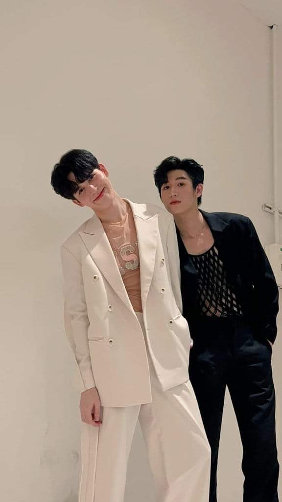 NannYuSandarAy2's tweet photo. They just sound so good together❤😭#ELLExLolanePixxelProBeOutstanding
#ELLEThailand
#ISBANKY #moslhong
#crdpictoowner https://t.co/H8tScFmyYj