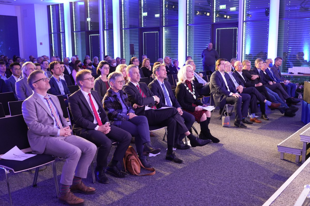 FernUniversität tweet media