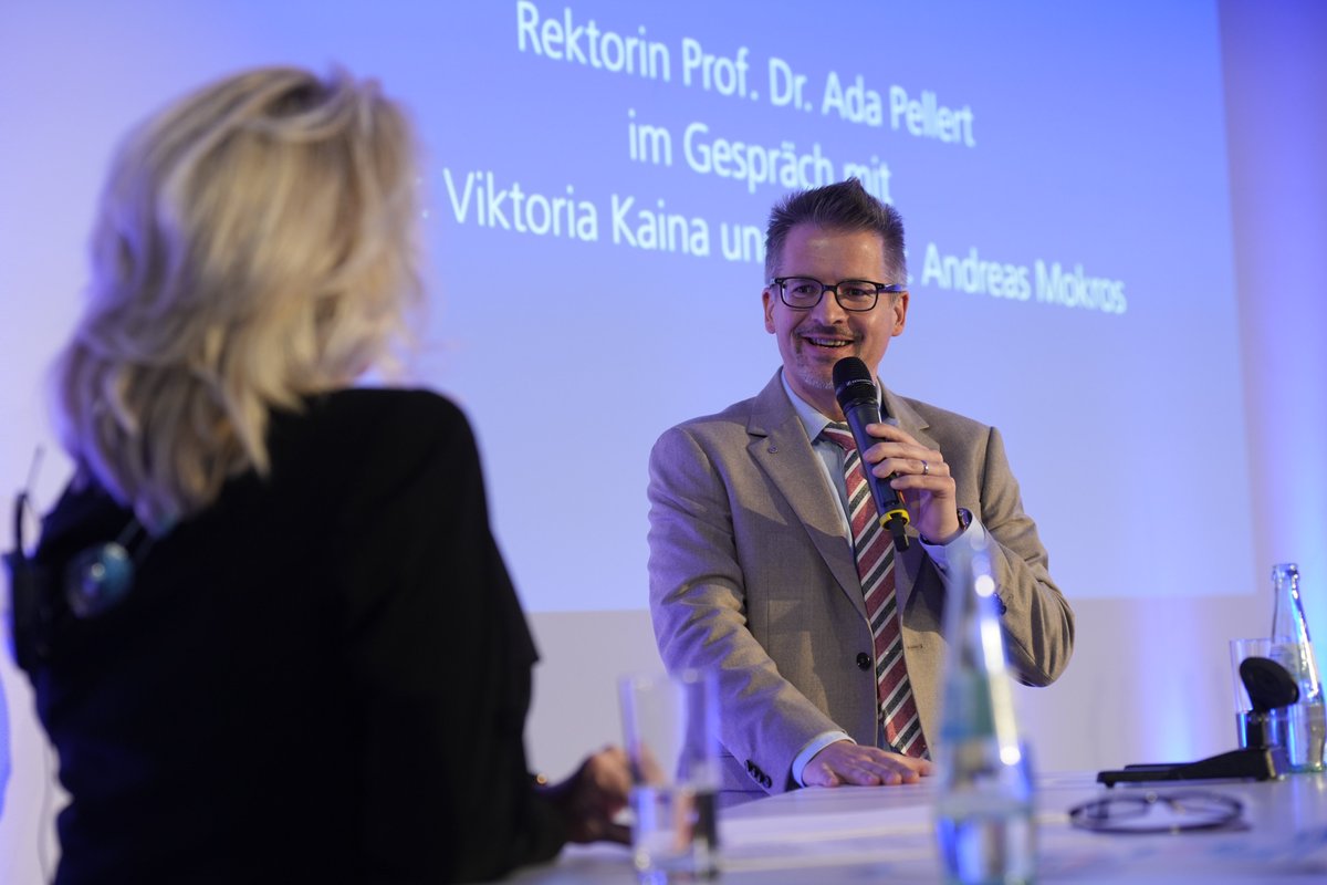 FernUniversität tweet media