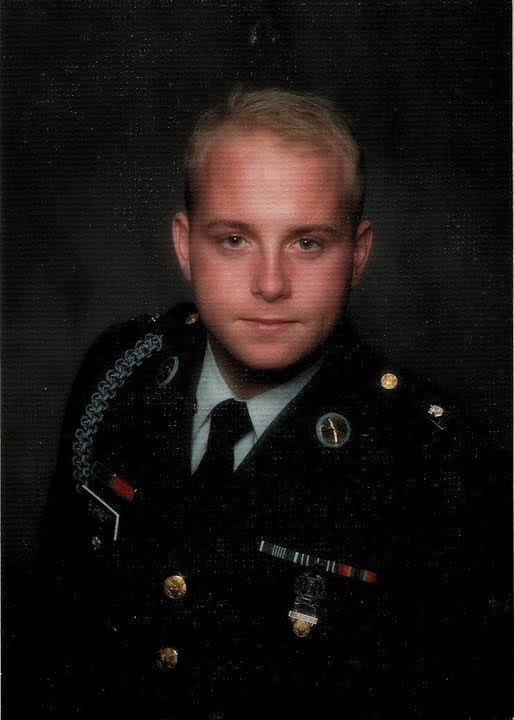 Kenneth Richard tweet media