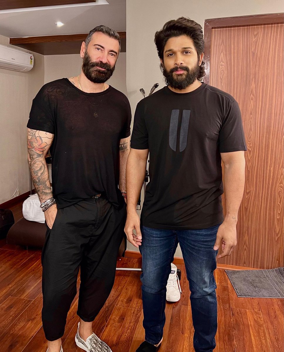 SumanthOffl's tweet photo. The Fire 🔥🔥🔥

#pushpa @alluarjun #pushpaTherule https://t.co/tgS8n3MswL