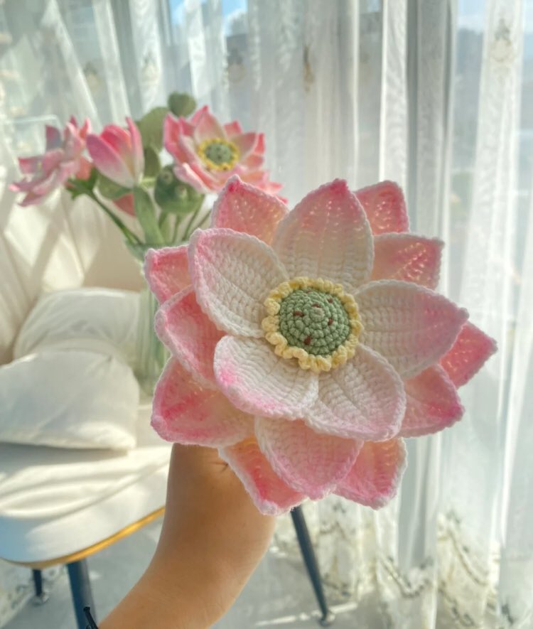 piinkibun's tweet image. crochet flowers