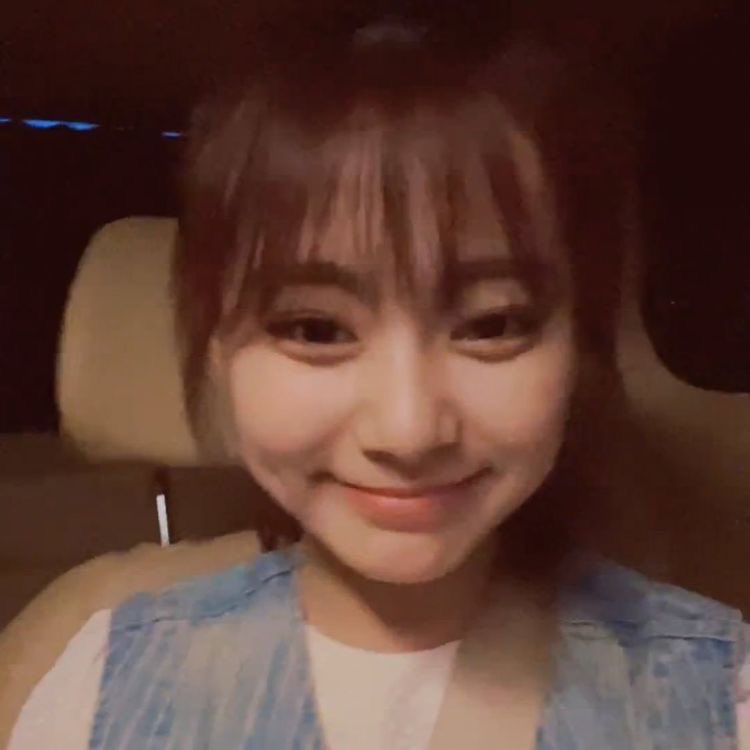 TOTD (tzuyu of the day)