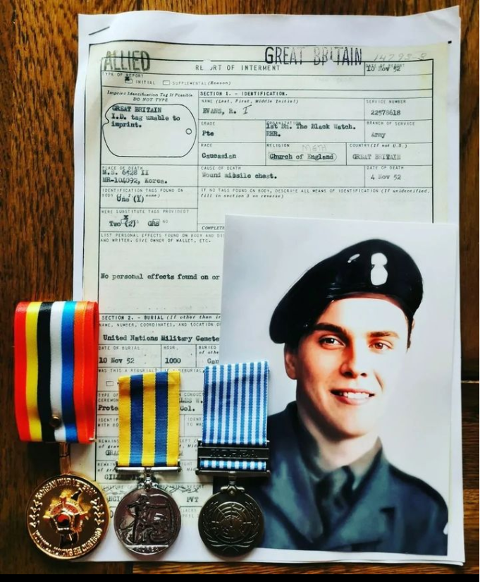 Chris Roberts tweet media