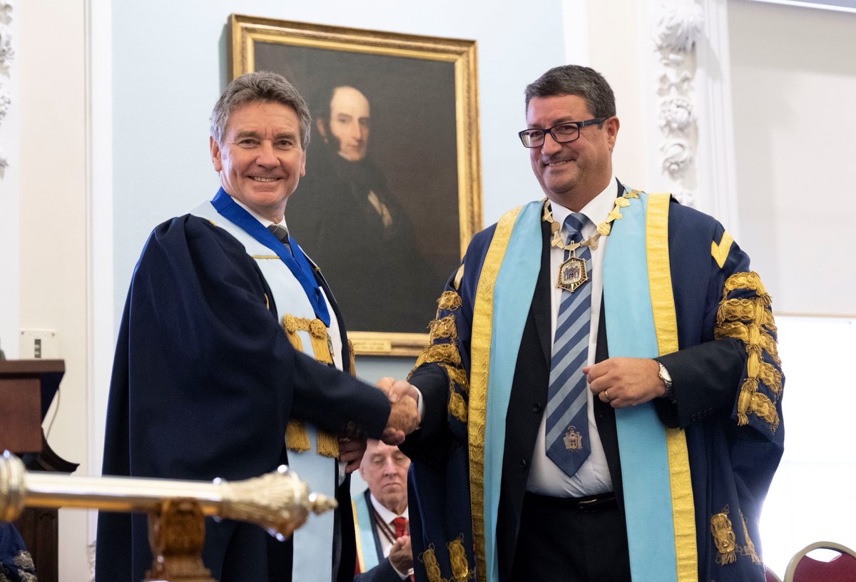 RCSEd President Professor Mike Griffin demits office after a four-year term at today’s College AGM. Taking over from Mike is newly elected President Professor Rowan Parks, who now begins his three-year term. Find out more here: ow.ly/hFxS50LB7z2
