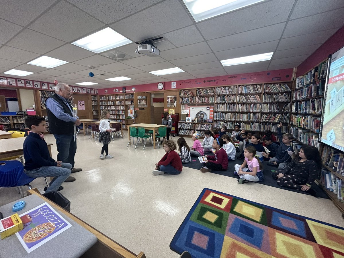 MrsCocozzaReads's tweet image. Beautiful tribute to Veterans Day yesterday at @WaverlyParkElem the students loved meeting a veteran and getting to ask questions and personally thank him for his service! 🇺🇸❤️🤍💙