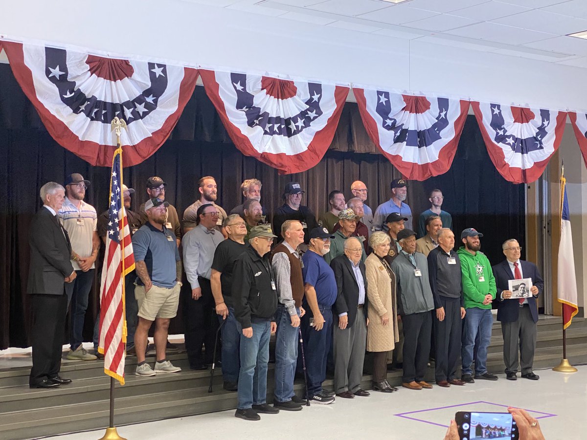 Evans Elementary Veteran’s Day Celebration!! These men and women served our country and are now inspiring our students!!