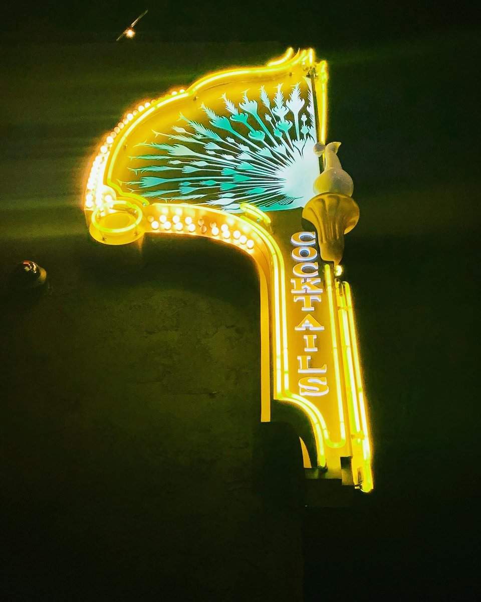 No detail too small, <a href="/commonwealthlv/">Commonwealth</a> is magnificent and meticulous in aesthetic. Here for the good of the community with handcrafted cocktails and a rooftop dancefloor curated by music lovers, for music lovers.