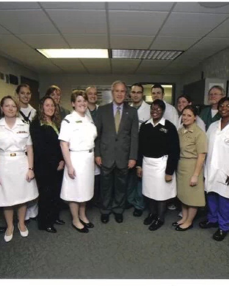 FranseleneC's tweet photo. Happy Veterans Day to all my brothers and sisters and those who have gone before us and are still fighting and protecting our country. I say thank you 💋#USNavy #VeteransDay2022 #corpsman #registerednurse https://t.co/feB9viLaiO