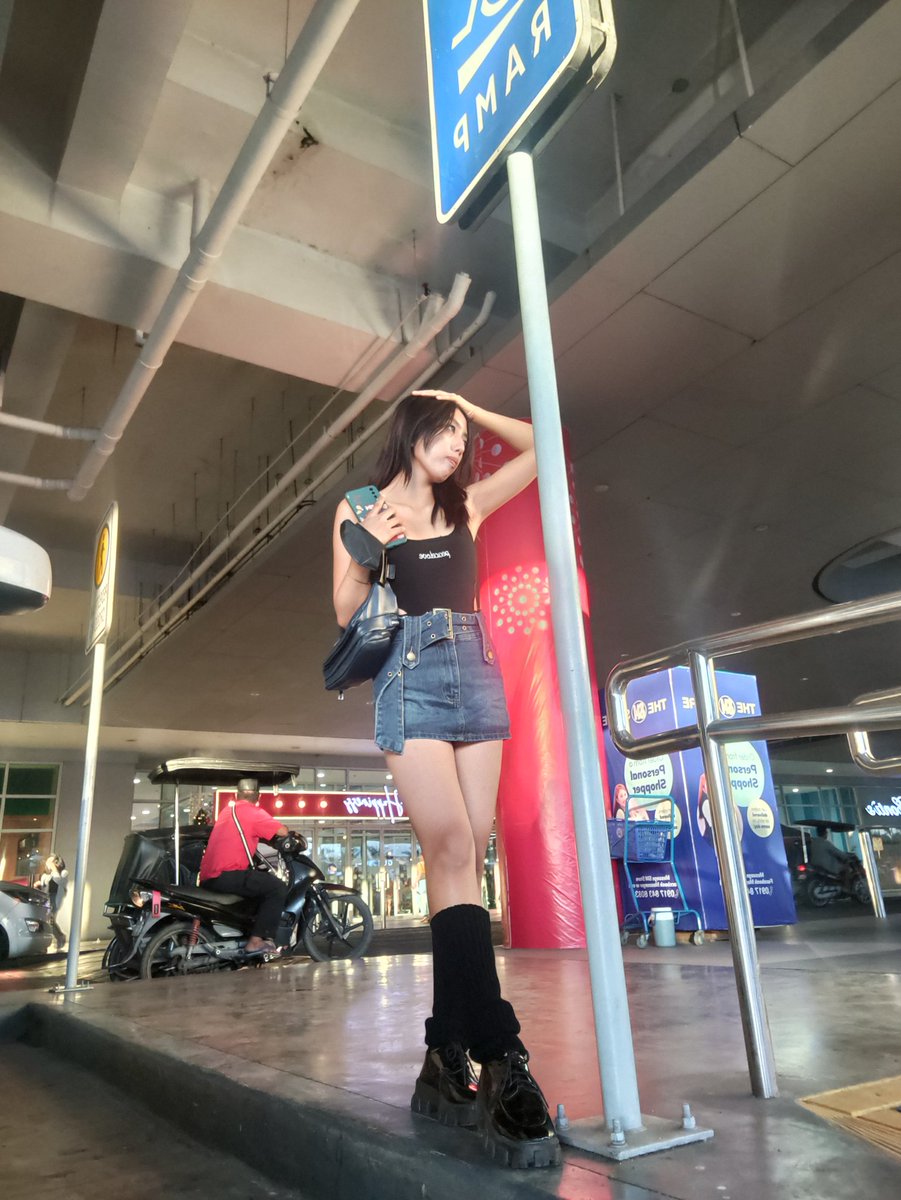GhiellianK's tweet photo. luv this skirt 🫶 #OOTD #fashion #fashionstyle #IMGmodel https://t.co/AxeVw3ahyi