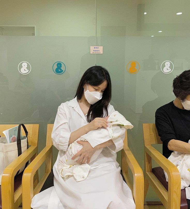 ╭──╸ ִ࣪ Julliꫀta 𝖢ꪮ𝗅𝗅𝗂ꪀ
│  ׄ  ֢֢  애정🏹
╰─╸ ִ࣪ Cada segundo com ela parece um sonho!❤️🤱🏻