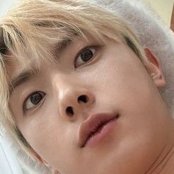 Jihoonaju's tweet photo. #NewProfilePic https://t.co/kNSHq948Lr
