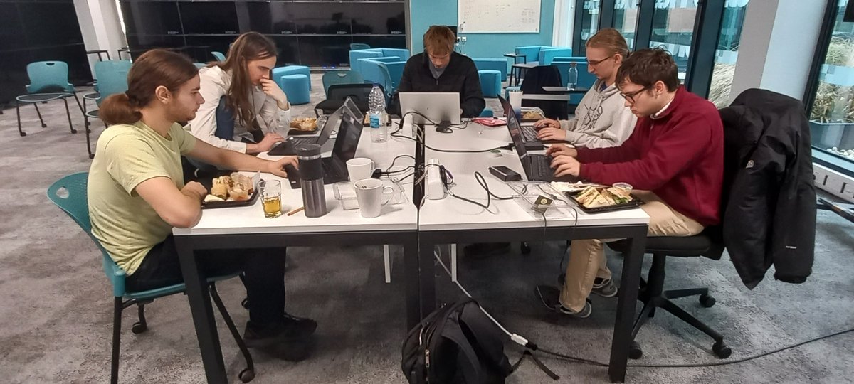 Last key strokes during #IndySCC <a href="/StudentsSC/">Students@SC</a> final 48h hackathon. Huge thanks to <a href="/ocf_hpc/">OCF Ltd</a> <a href="/alcesflight/">Alces Flight</a> <a href="/N8CIR/">N8 CIR</a> <a href="/DiRAC_HPC/">DiRAC</a> @comp_sci_durham and #Intel ambassador <a href="/AdamantlyAstro/">Adam</a> for all your support with resources and training! Stay tuned for final results: shorturl.at/fY014