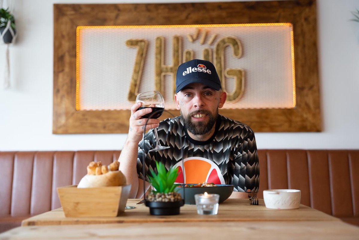 KingdomRapper55's tweet photo. Great Shoot at ZHUG this morning...Crazy food & beautiful service ๐ฅ๐ฅช
#zhug #kingdomrapper #notts https://t.co/yJRiapHuE9