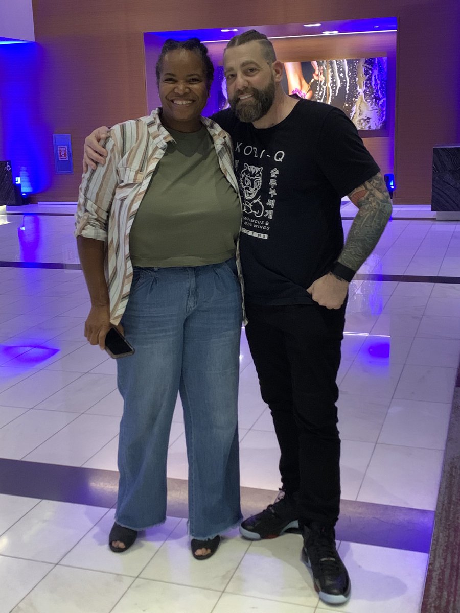 MichaelDSaaved1's tweet photo. Got to catch up with my favorite Director! ⁦@ShanalynaCp⁩ while visiting #Hollywood.🙂 https://t.co/MU9xTSYTXb