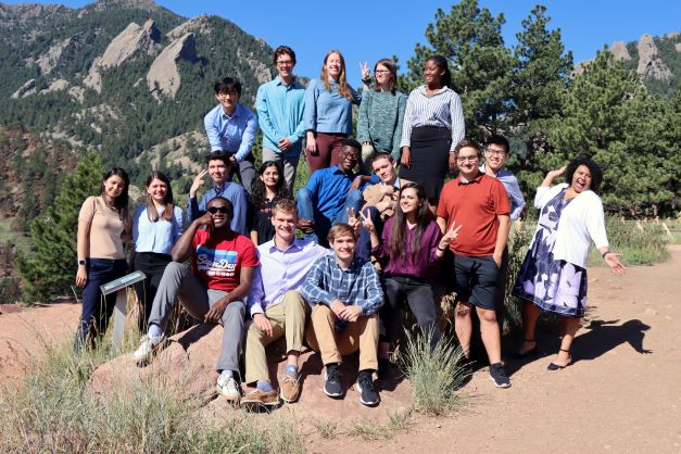 NCAR_CISL's tweet photo. 2023 SIParCS Internship Applications Are Open! - https://t.co/aeaYJdoFLy #computerscience #computerengineering #cs #hpc #NCWIT #womenintech #techinclusion #WOCinSTEM #MarginSci #LGBTSTEM #queerSTEM #InclusiveSTEM #BLACKandSTEM #POCinSTEM #BlackTech #BlackTechTwitter https://t.co/4ngOjRaxA5