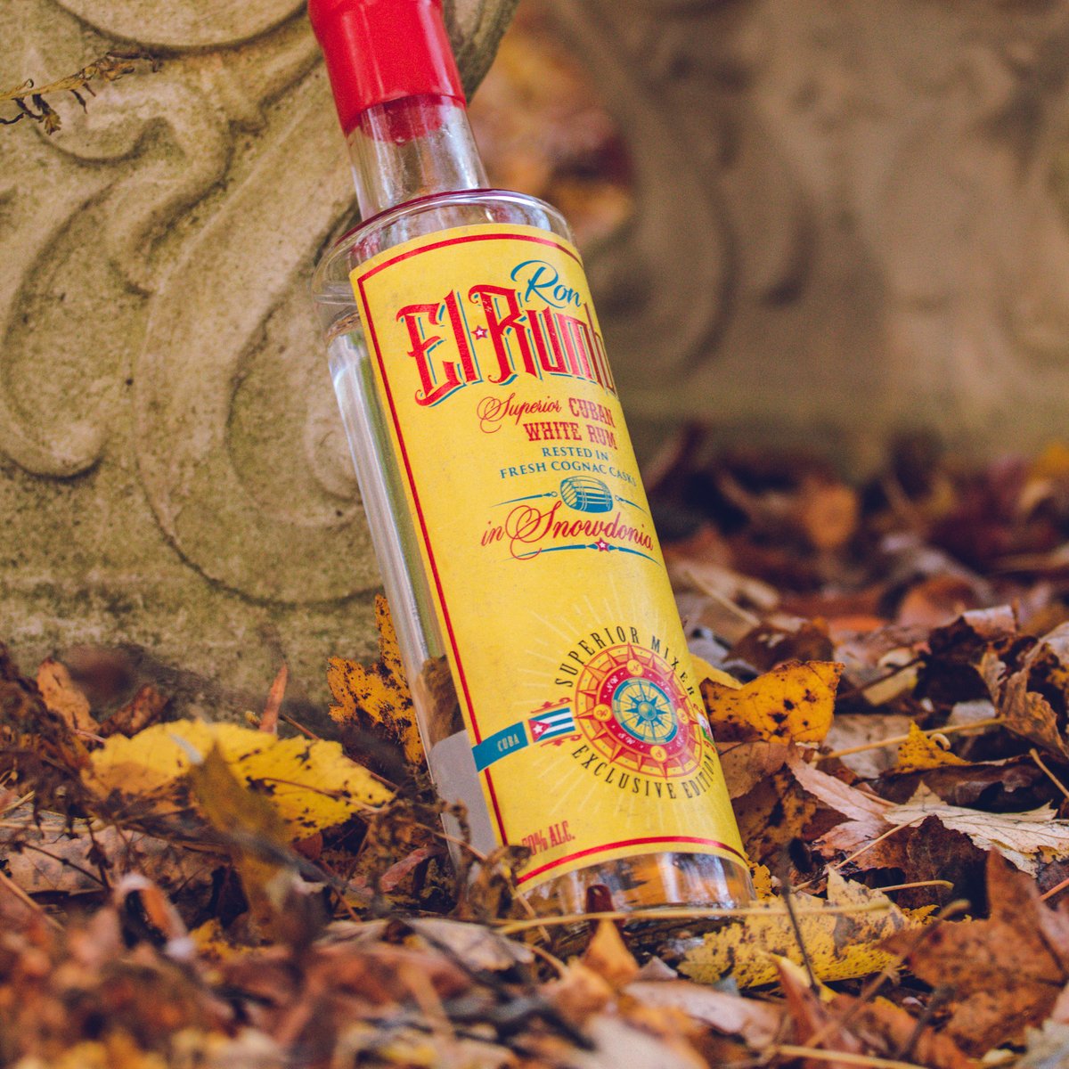 ForagersGin's tweet image. Not to just be enjoyed on a beach somewhere! Cuban rum works well in keeping you warm on fall evenings. bit.ly/3wVZmY7
 
#elrumbo #cubanrum