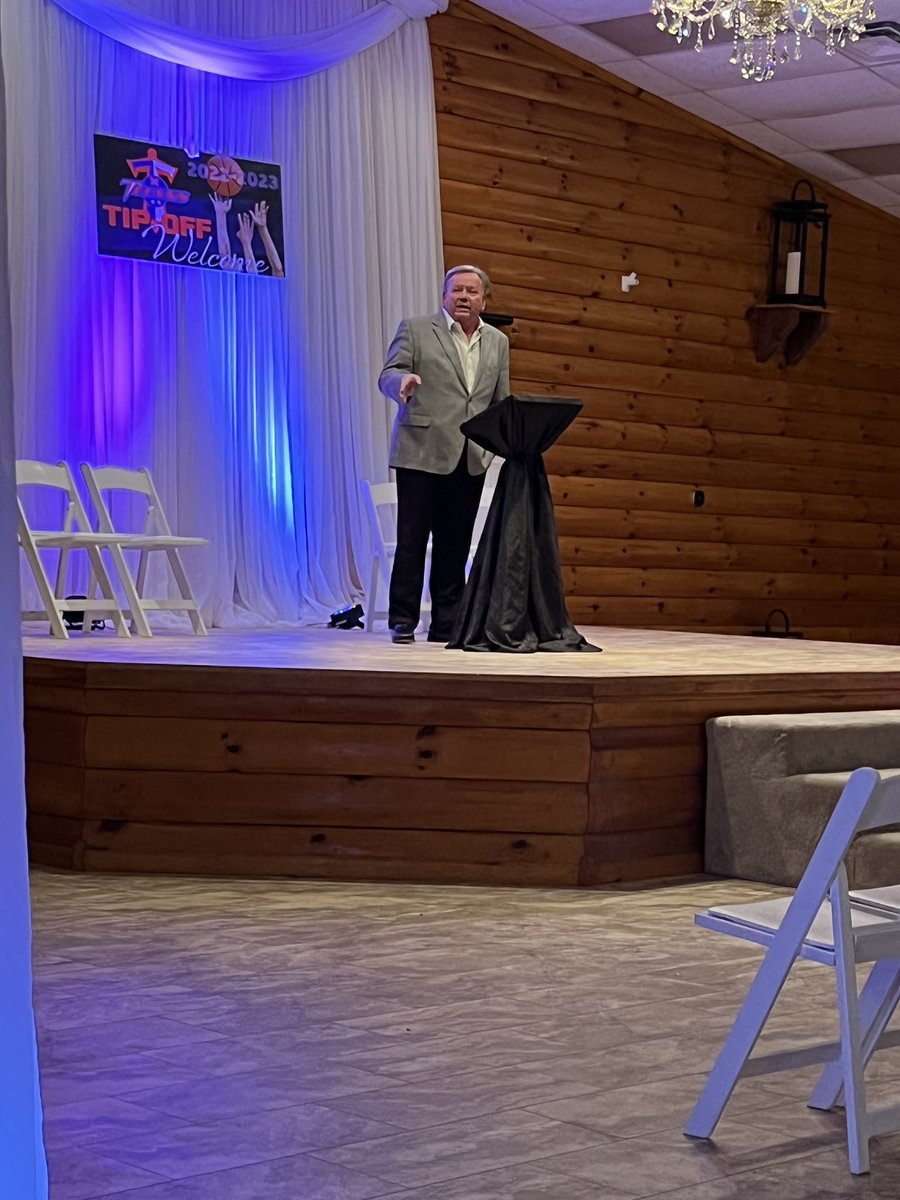 We had a great evening at our <a href="/MercerTitansBB/">Mercer County Titans Basketball</a> Tip-Off Dinner. We had terrific food &amp; crowd. Logan Vineyards is a spectacular venue &amp; a hidden secret in our town. We appreciate their hospitality. It was great having <a href="/buzzbaker/">Dave Buzz Baker</a> as our guest speaker. He was awesome! <a href="/MCSHSTitans/">Mercer County Titans</a>