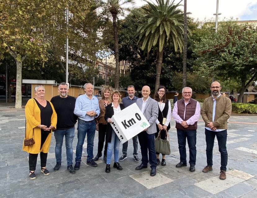 SaFarma_'s tweet photo. Política | 🟢 Es presenta la primera candidatura d’@ElPi_IB al @ConselldeMca encapçalada per @Antoni_Salas_, batle de Costitx i president de la @FELIB_info 

Serà l’única candidatura? 🤔

#DiaridePalma https://t.co/zKn53REUn7
