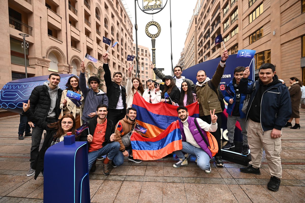 Armenia_In_ESC's tweet photo. 😍🇦🇲 Maléna, who successfully brought Eurovision to Armenia, set off the countdown for the Junior Eurovision Song Contest in the heart of Yerevan together with Nare, Armenia’s representative in this year’s context. https://t.co/SqJ0k48Pz8